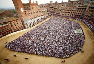 siena_palio02111.jpg